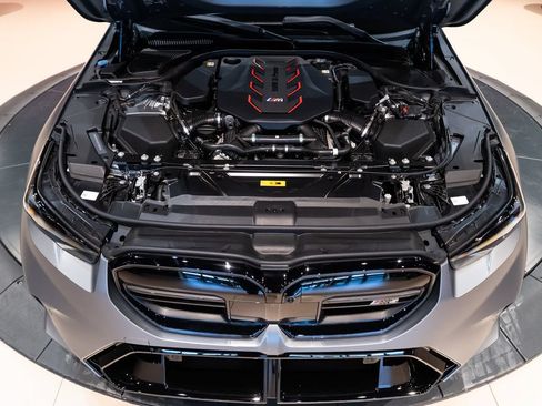 Used 2026 BMW M5 Touring w/ M Driver's Package AWD/4WD image 17
