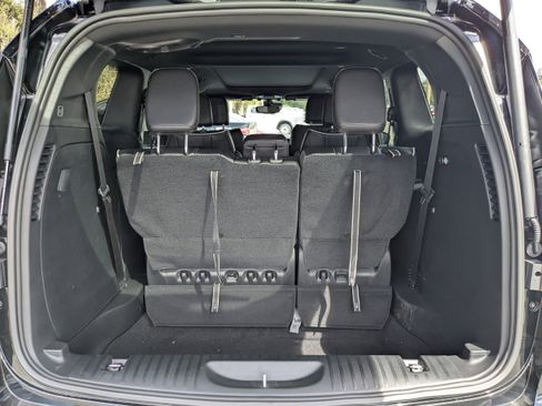 New 2026 Chrysler Pacifica Limited image 12
