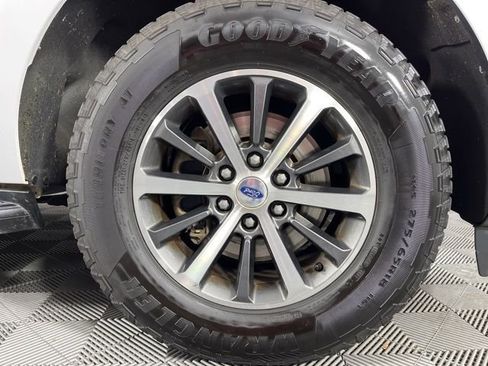 Used 2019 Ford Expedition XLT w/ Equipment Group 201A image 14