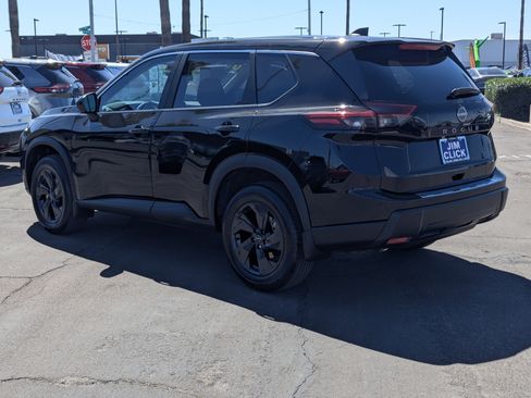 New 2026 Nissan Rogue SV image 4