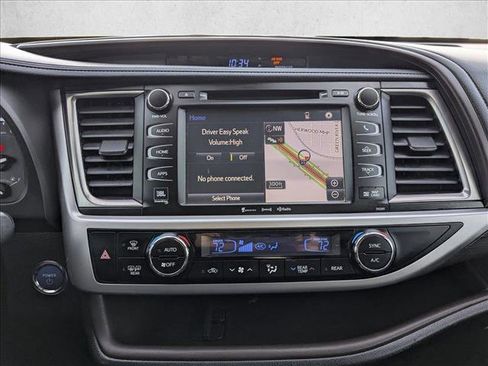 Used 2019 Toyota Highlander Limited image 12