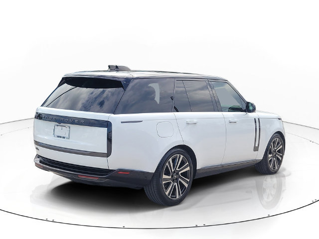 Used 2023 Land Rover Range Rover SE AWD/4WD image 5