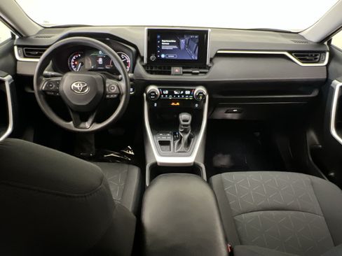 Used 2024 Toyota RAV4 XLE FWD image 22