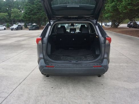 Used 2021 Toyota RAV4 XLE Premium FWD image 14