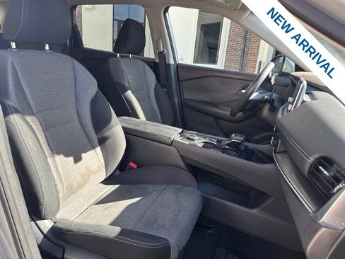 Used 2021 Nissan Rogue SV AWD/4WD image 9