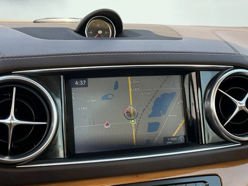 Used 2018 Mercedes-Benz SL 450 image 39