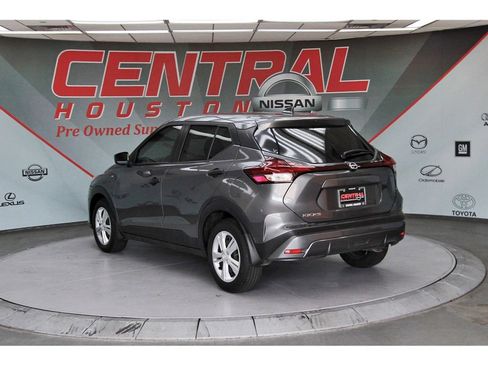 Used 2025 Nissan Kicks Play S FWD image 4