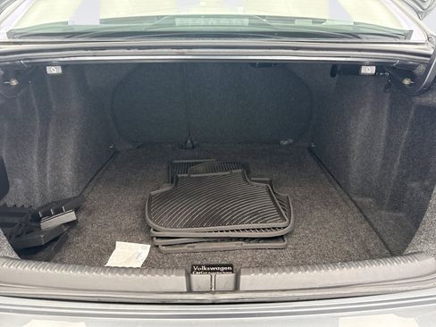Used 2017 Volkswagen Jetta S image 18