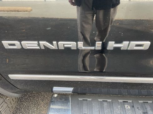 Used 2016 GMC Sierra 2500 Denali w/ Duramax Plus Package image 7