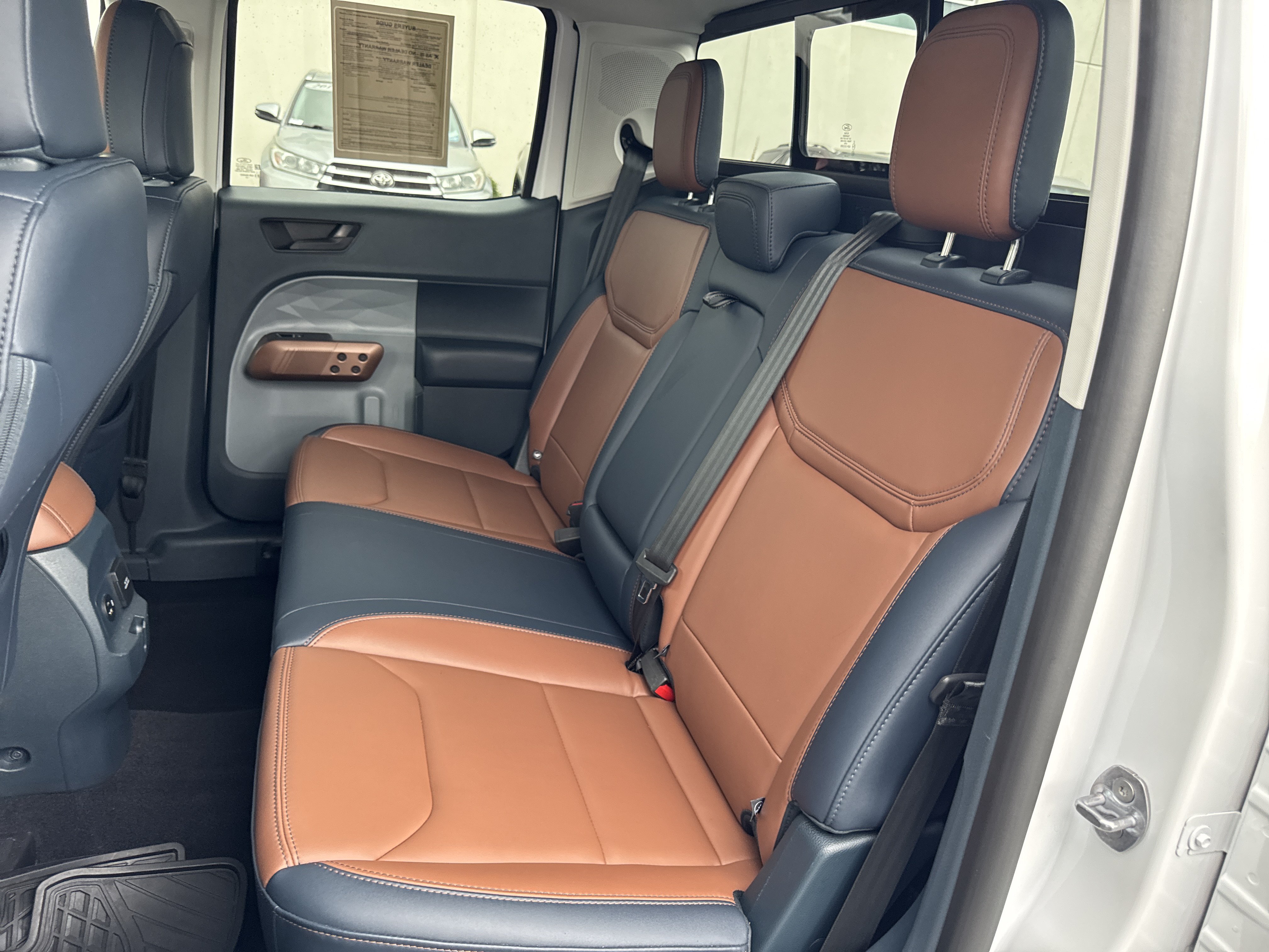 Used 2023 Ford Maverick Lariat w/ Lariat Luxury Package AWD/4WD image 16