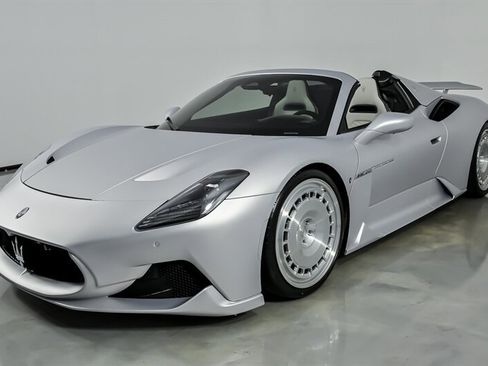 Used 2023 Maserati MC20 Spyder RWD image 6