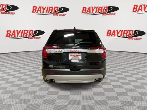 Used 2023 GMC Acadia SLE image 7