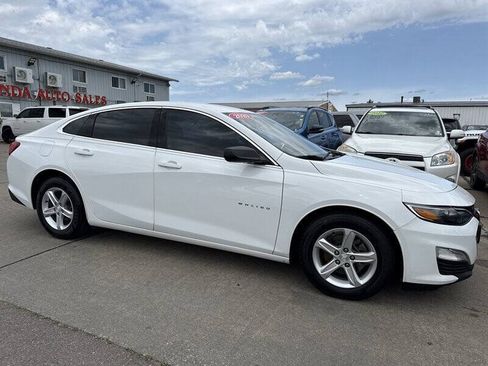Used 2020 Chevrolet Malibu LS w/ LPO, Convenience Package 1 FWD image 10