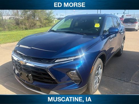 Used 2023 Chevrolet Blazer LT image 1