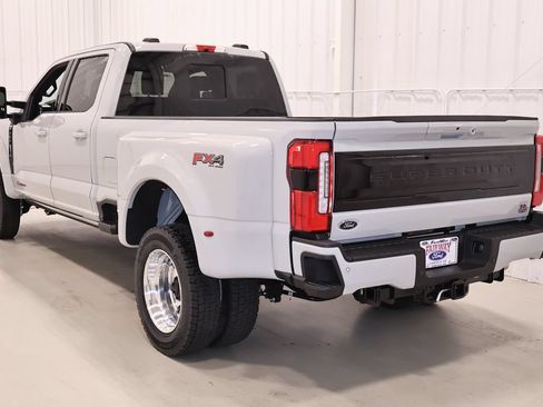 New 2026 Ford F450 Platinum w/ FX4 Off-Road Package AWD/4WD image 7
