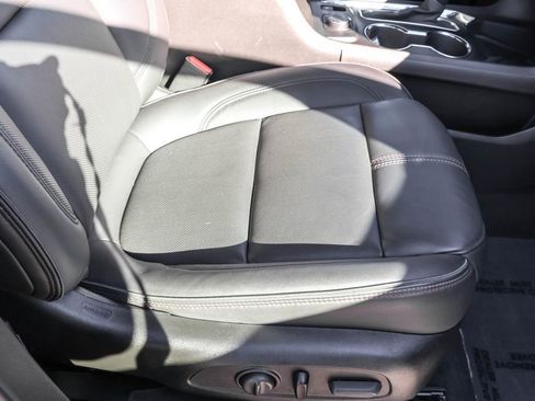 Used 2023 Chevrolet Traverse RS w/ LPO, Floor Liner Package image 38