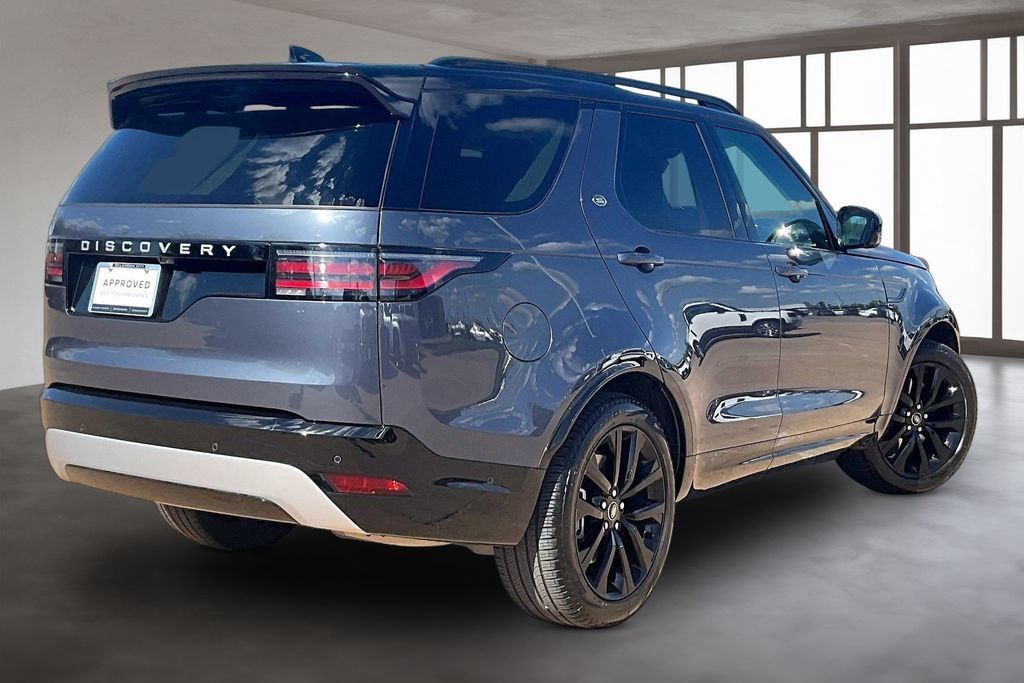 Certified 2026 Land Rover Discovery Limited Edition AWD/4WD image 2