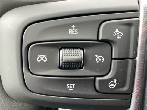 New 2026 GMC Sierra 1500 SLE image 19