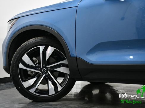 Used 2025 Volvo XC40 B5 Ultra w/ Protection Package Premier AWD/4WD image 8