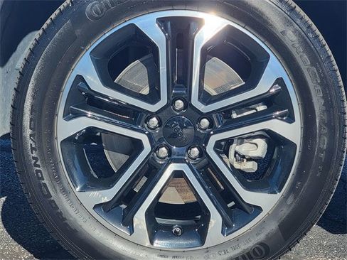 Certified 2023 Jeep Compass Limited w/ Sun and Sound Group image 17