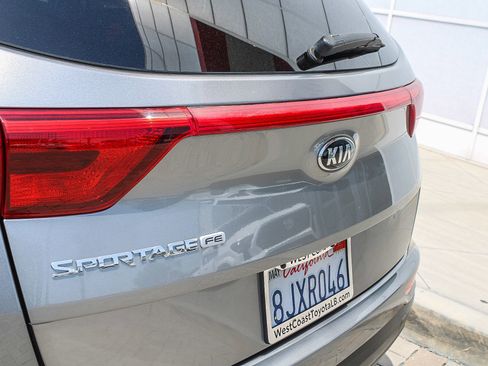 Used 2019 Kia Sportage LX FWD image 11