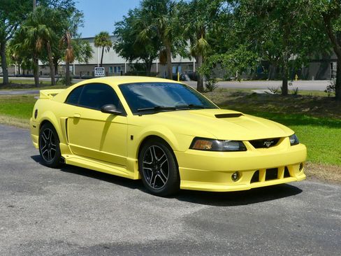 Used 2001 Ford Mustang GT RWD image 28