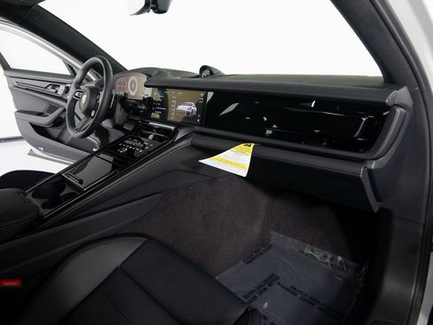New 2026 Porsche Panamera GTS image 30