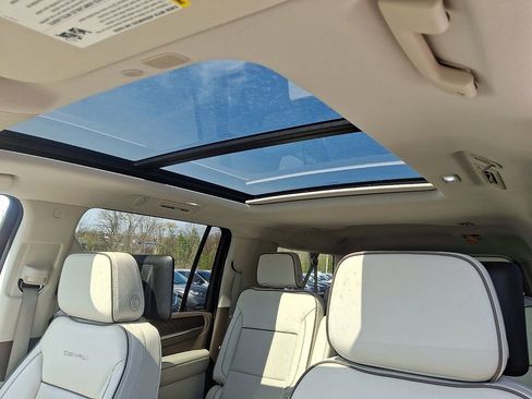 Used 2023 GMC Yukon XL Denali w/ LPO, Floor Liner Package AWD/4WD image 15