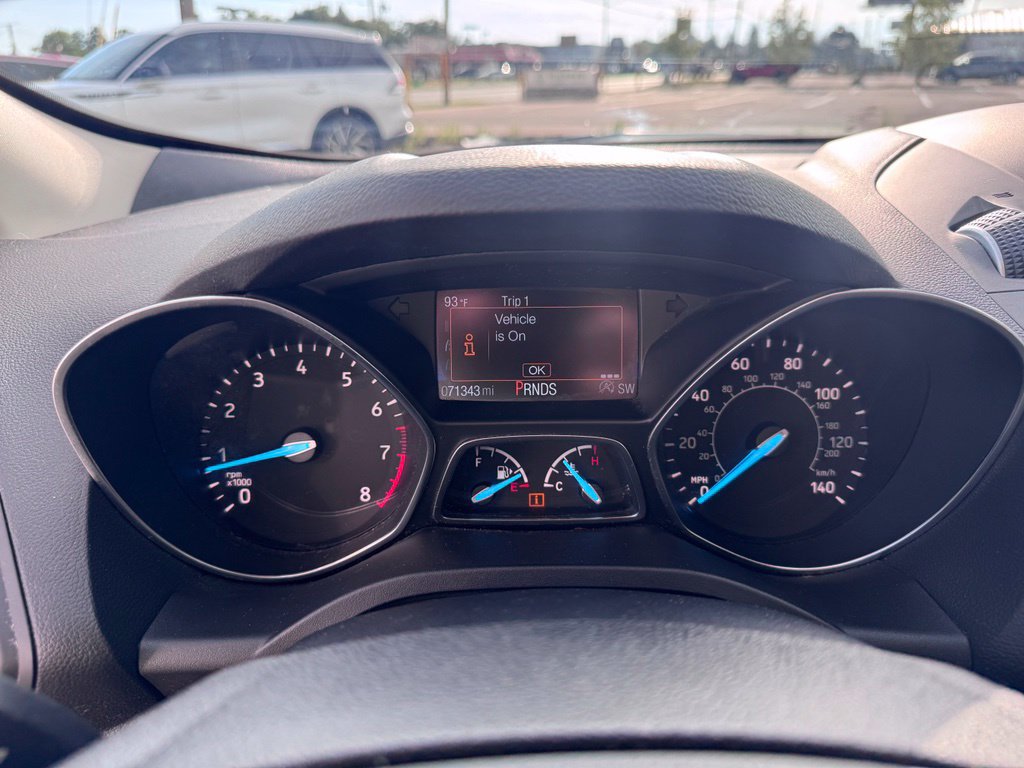 Used 2018 Ford Escape SE w/ SE Sync 3 Package AWD/4WD image 16