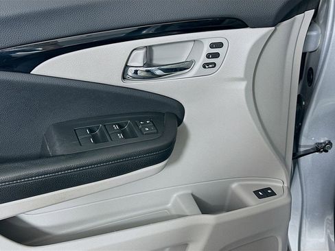 Used 2018 Honda Pilot Touring image 18