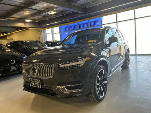 Certified 2023 Volvo XC90 B6 Plus w/ Protection Package Premier image 5