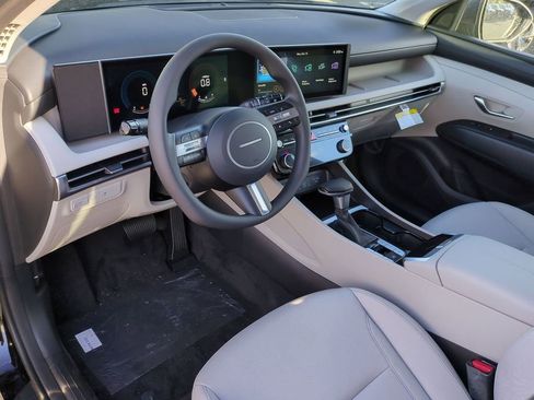 Certified 2025 Hyundai Tucson SEL AWD/4WD image 12