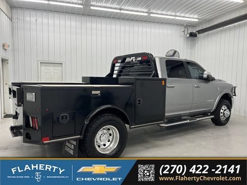 Used 2022 RAM 3500 Laramie AWD/4WD image 2