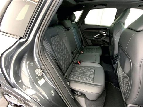 New 2025 Audi SQ5 Premium Plus image 10