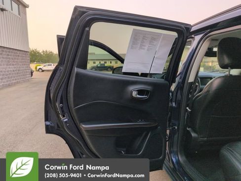 Used 2021 Jeep Compass Latitude AWD/4WD image 24