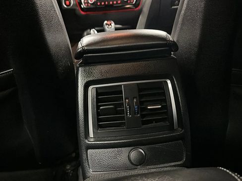 Used 2018 BMW M4 Convertible image 27