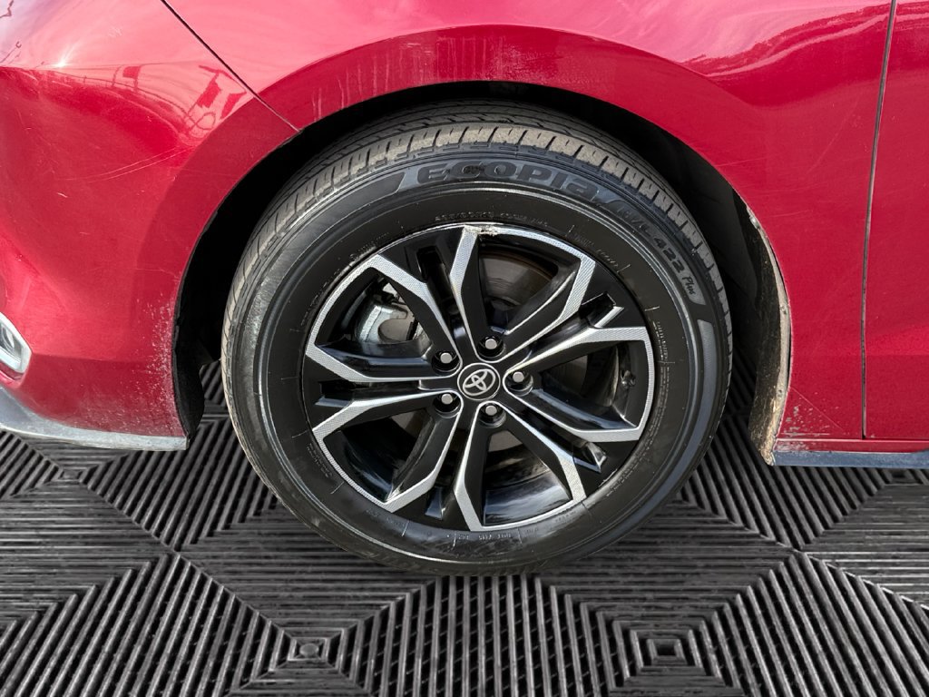 Certified 2025 Toyota Sienna Platinum AWD/4WD image 14