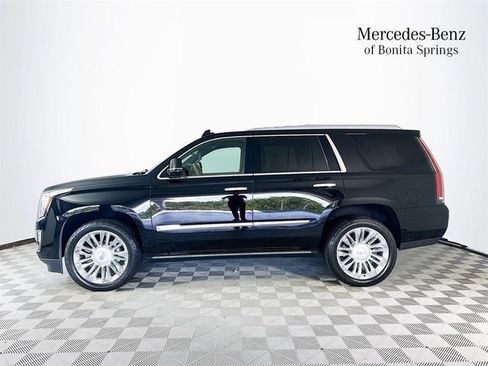 Used 2017 Cadillac Escalade Platinum AWD/4WD image 4