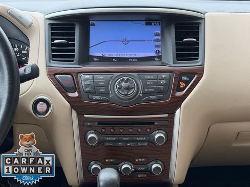 Used 2017 Nissan Pathfinder Platinum w/ Family Entertainment Package image 16