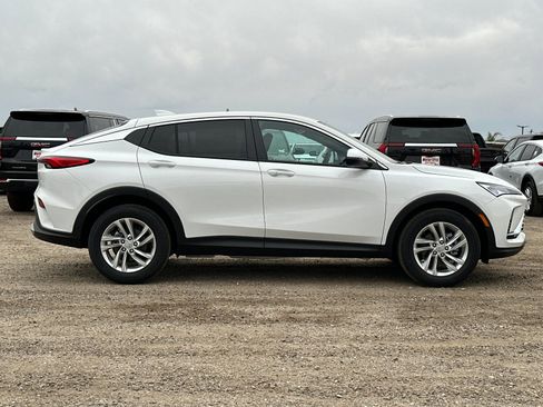 New 2026 Buick Envista Sport Touring w/ Convenience I Package FWD image 3