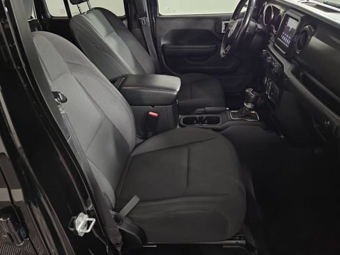 Used 2022 Jeep Gladiator Sport AWD/4WD image 29