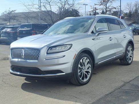 Certified 2022 Lincoln Nautilus Reserve w/ Equipment Group 201A image 3