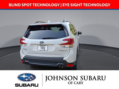 Used 2023 Subaru Forester Limited AWD/4WD image 3