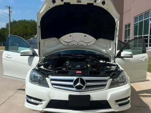Used 2012 Mercedes-Benz C 250 Sedan image 14