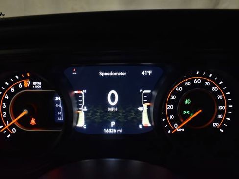 Certified 2024 Jeep Gladiator Sport image 26