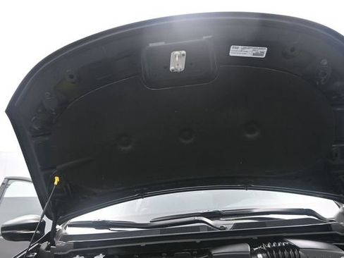 Used 2023 Chrysler Pacifica Limited w/ S Appearance Package FWD image 39