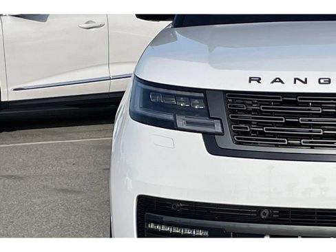 Used 2023 Land Rover Range Rover Long Wheelbase SE AWD/4WD image 46