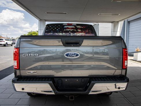 Used 2015 Ford F150 XLT w/ Trailer Tow Package RWD image 16