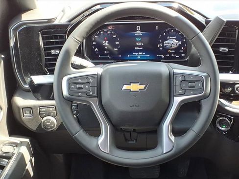 New 2026 Chevrolet Silverado 1500 LT w/ Z71 Off-Road Package image 18