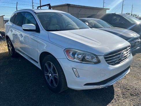 Used 2015 Volvo XC60 T6 AWD/4WD image 2